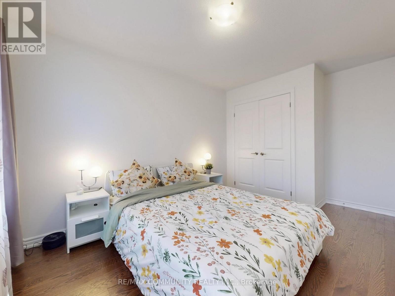 Photo 36 of 474 Twin Streams Road, Whitby ON