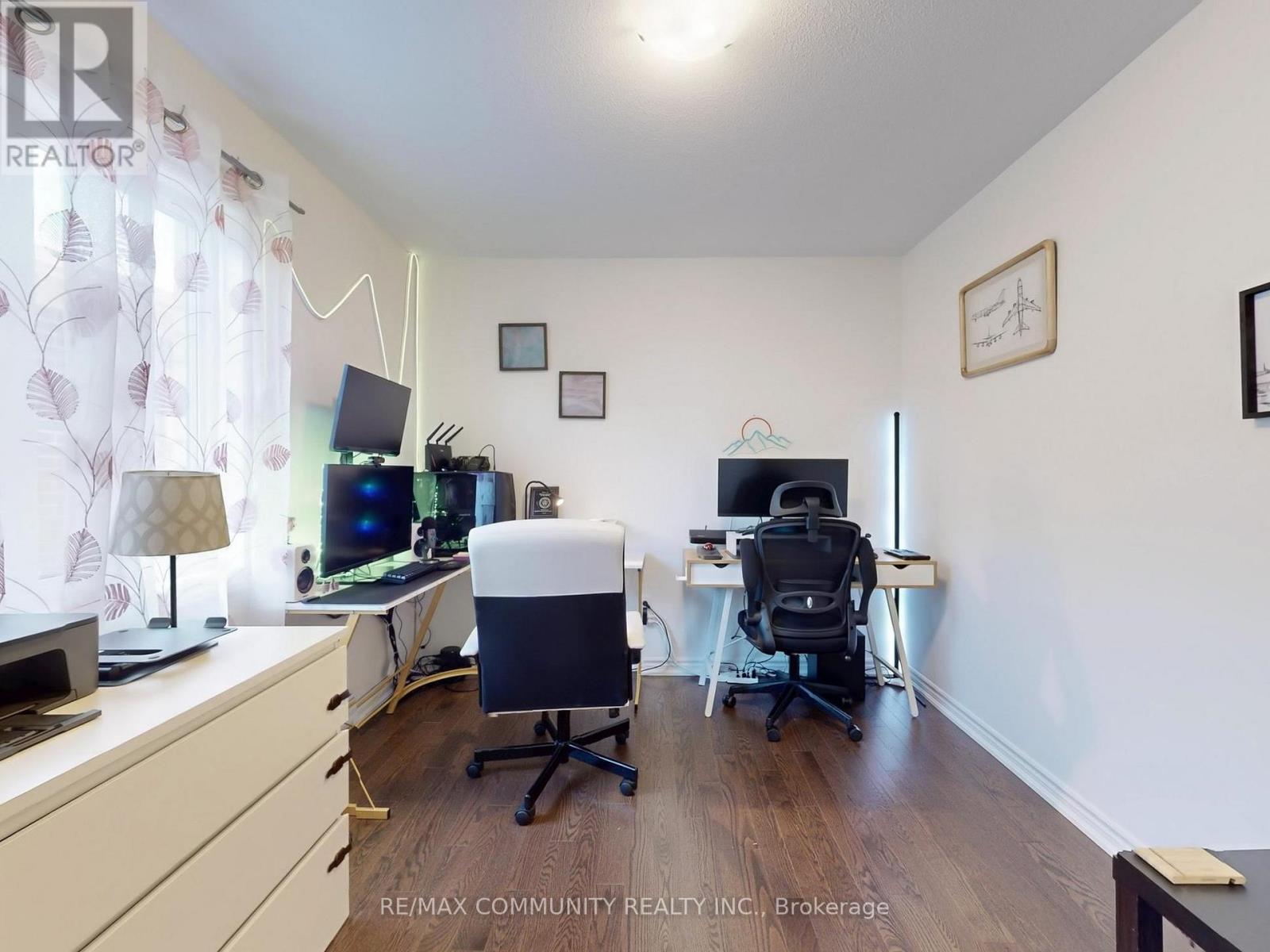 Photo 38 of 474 Twin Streams Road, Whitby ON