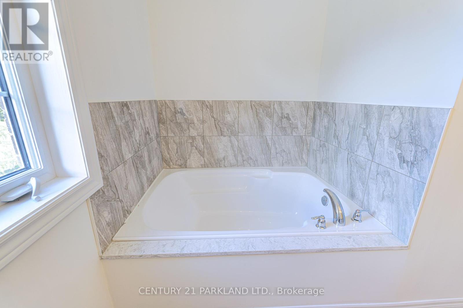 Photo 17 of Potl 4 1741 Fairport Road, Pickering ON