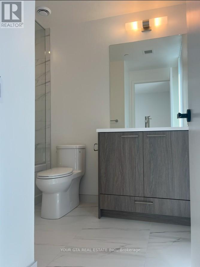 Photo 19 of 2912 28 Interchange Way, Vaughan ON