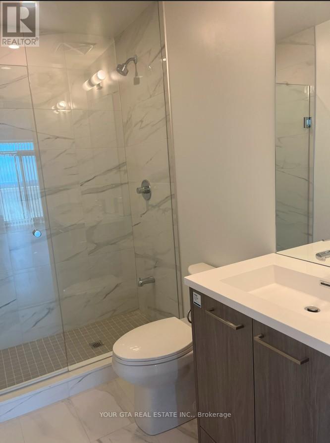 Photo 16 of 2912 28 Interchange Way, Vaughan ON