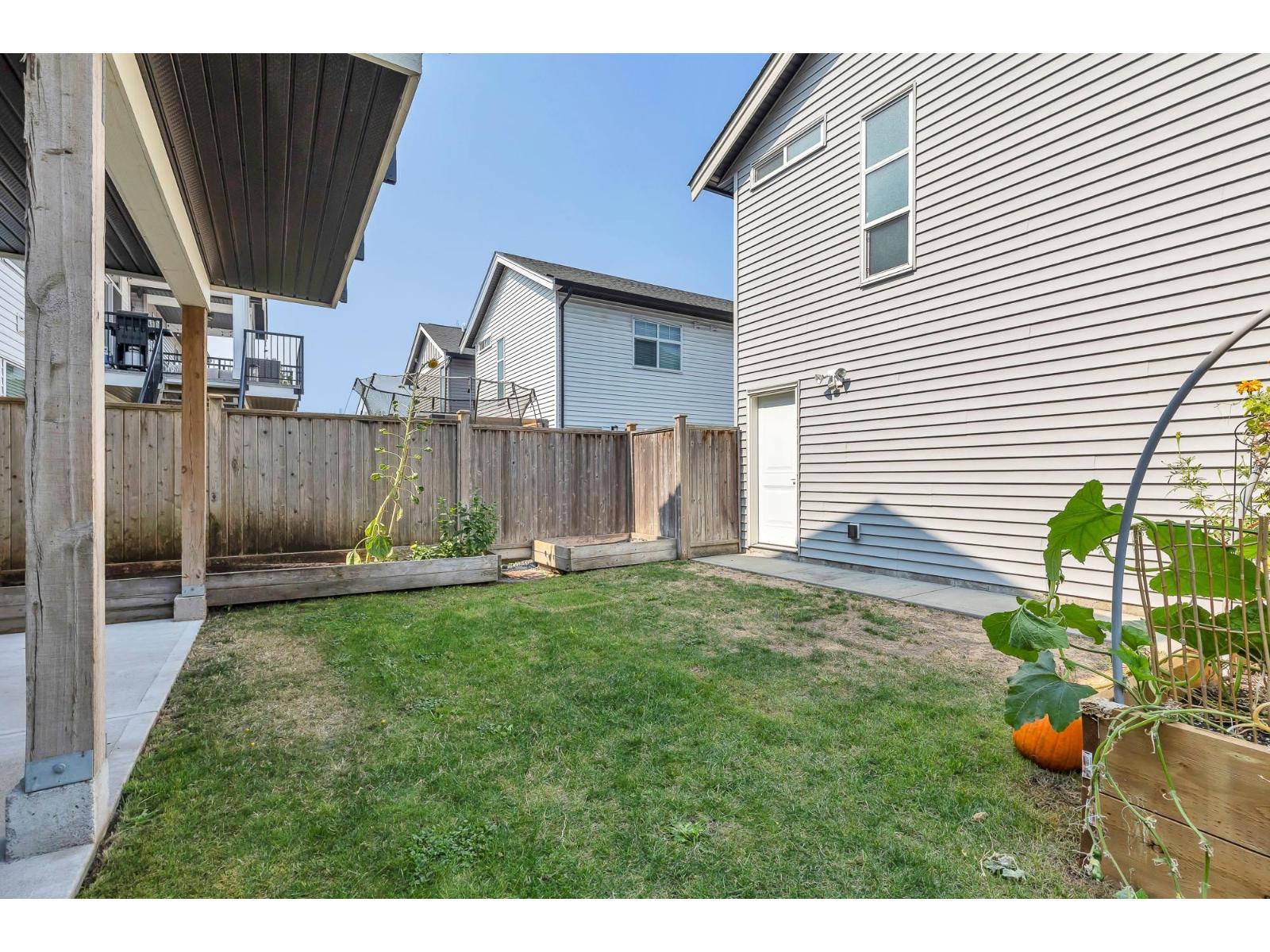 Photo 35 of 34645 3rd Avenue, Abbotsford BC