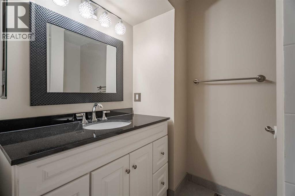 Photo 22 of 1310 3500 Varsity Drive Nw, Calgary AB