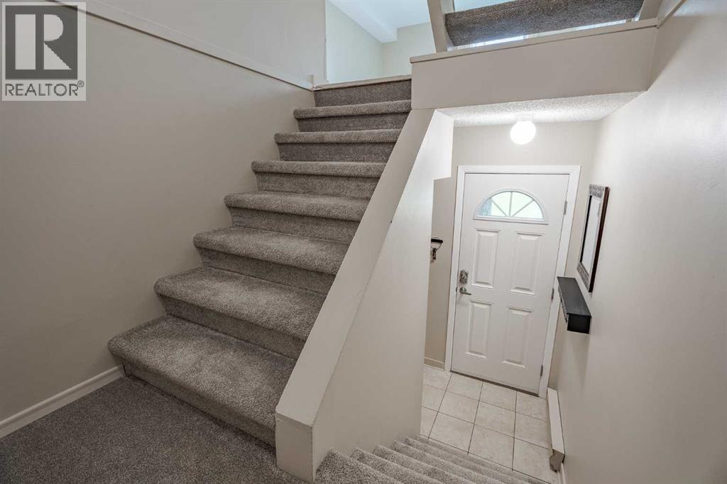 Photo 4 of 1310 3500 Varsity Drive Nw, Calgary AB