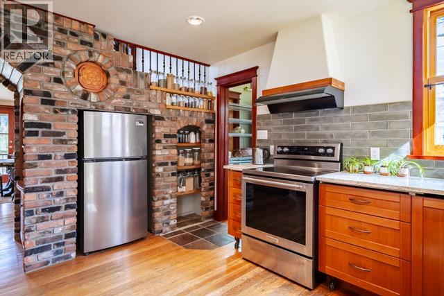  305 Bellevue Street, New Denver