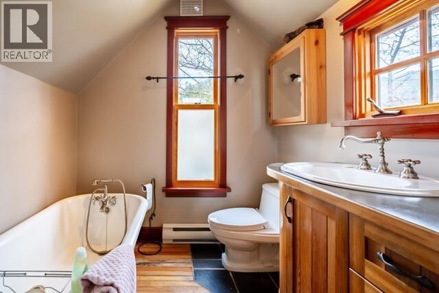  305 Bellevue Street, New Denver