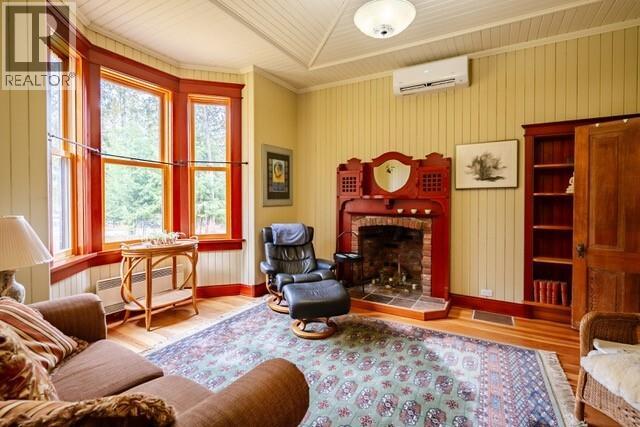 305 Bellevue Street - 30