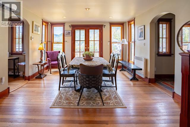  305 Bellevue Street, New Denver