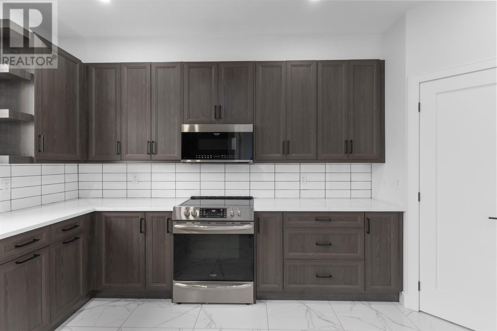 Photo 17 of 433 Muskrat Dr, Thunder Bay ON