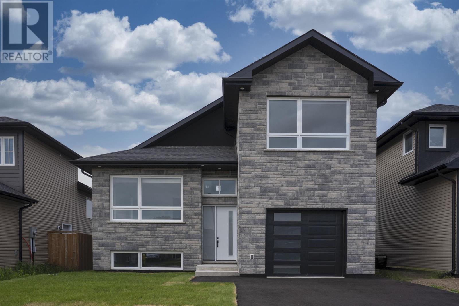Photo 1 of 433 Muskrat Dr, Thunder Bay ON
