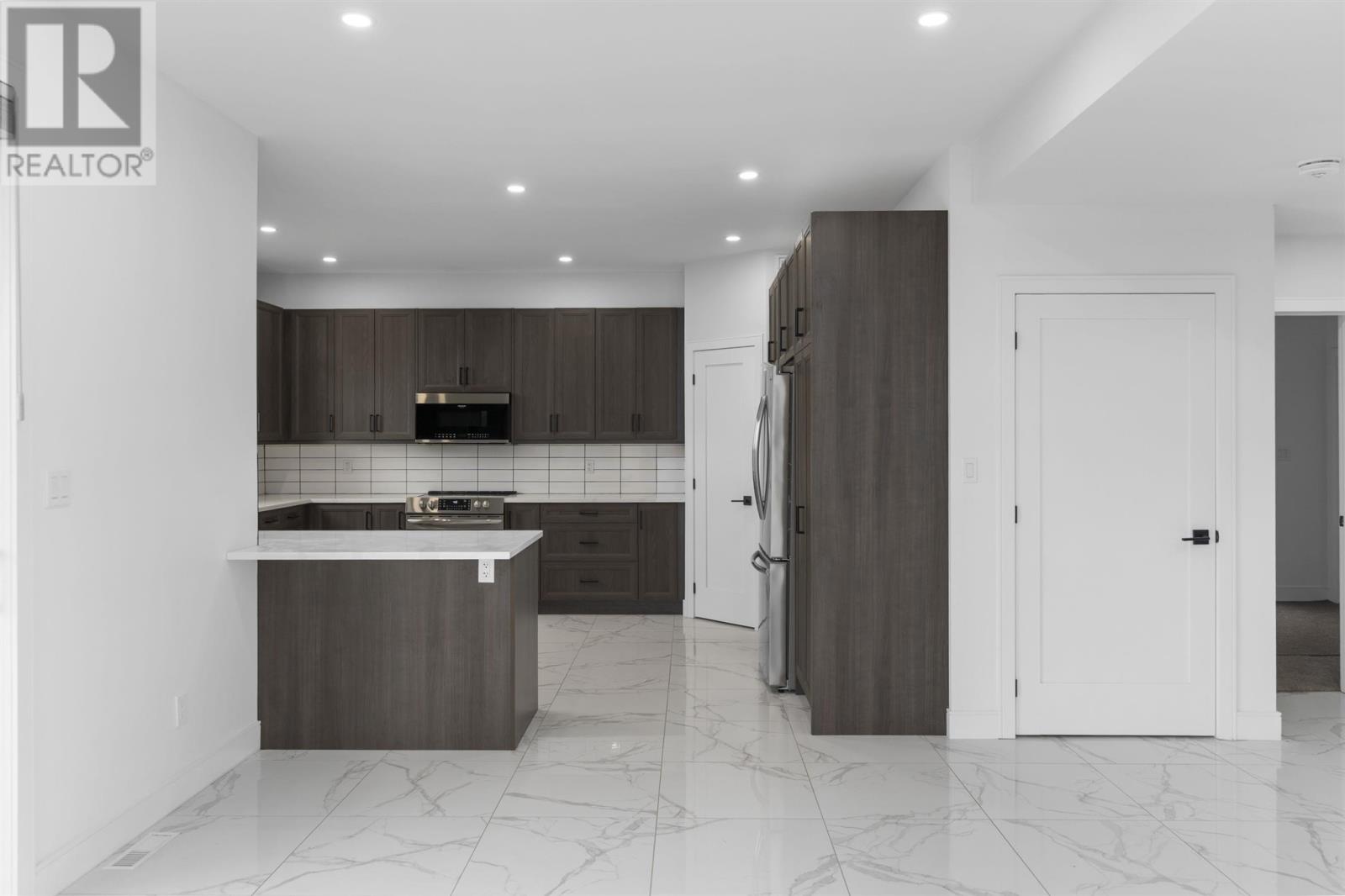 Photo 13 of 433 Muskrat Dr, Thunder Bay ON