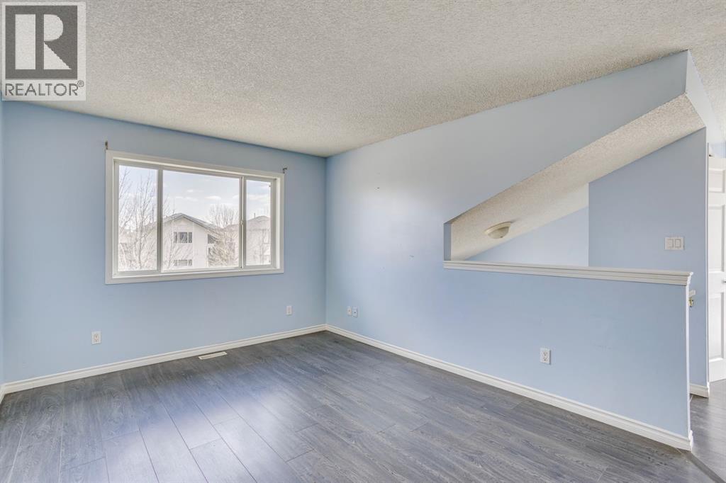 Photo 5 of 43 101 Paish Place, Fort Mcmurray AB