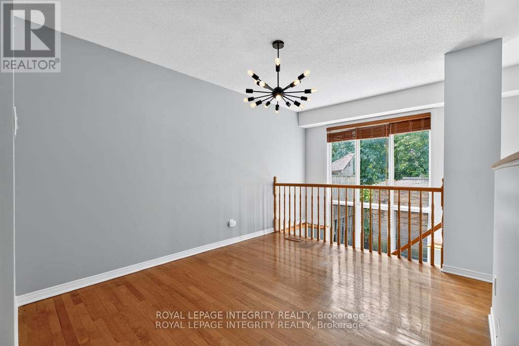 Photo 11 of 3700 Rivergate Way, Ottawa ON