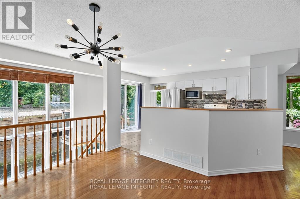 Photo 13 of 3700 Rivergate Way, Ottawa ON