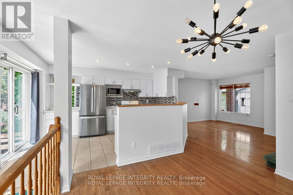 Photo 14 of 3700 Rivergate Way, Ottawa ON