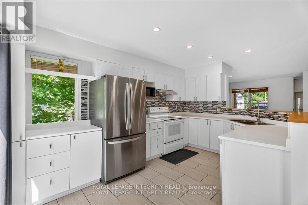 Photo 16 of 3700 Rivergate Way, Ottawa ON