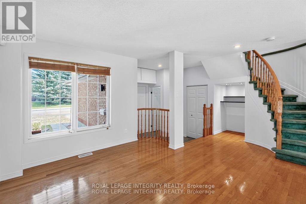 Photo 9 of 3700 Rivergate Way, Ottawa ON