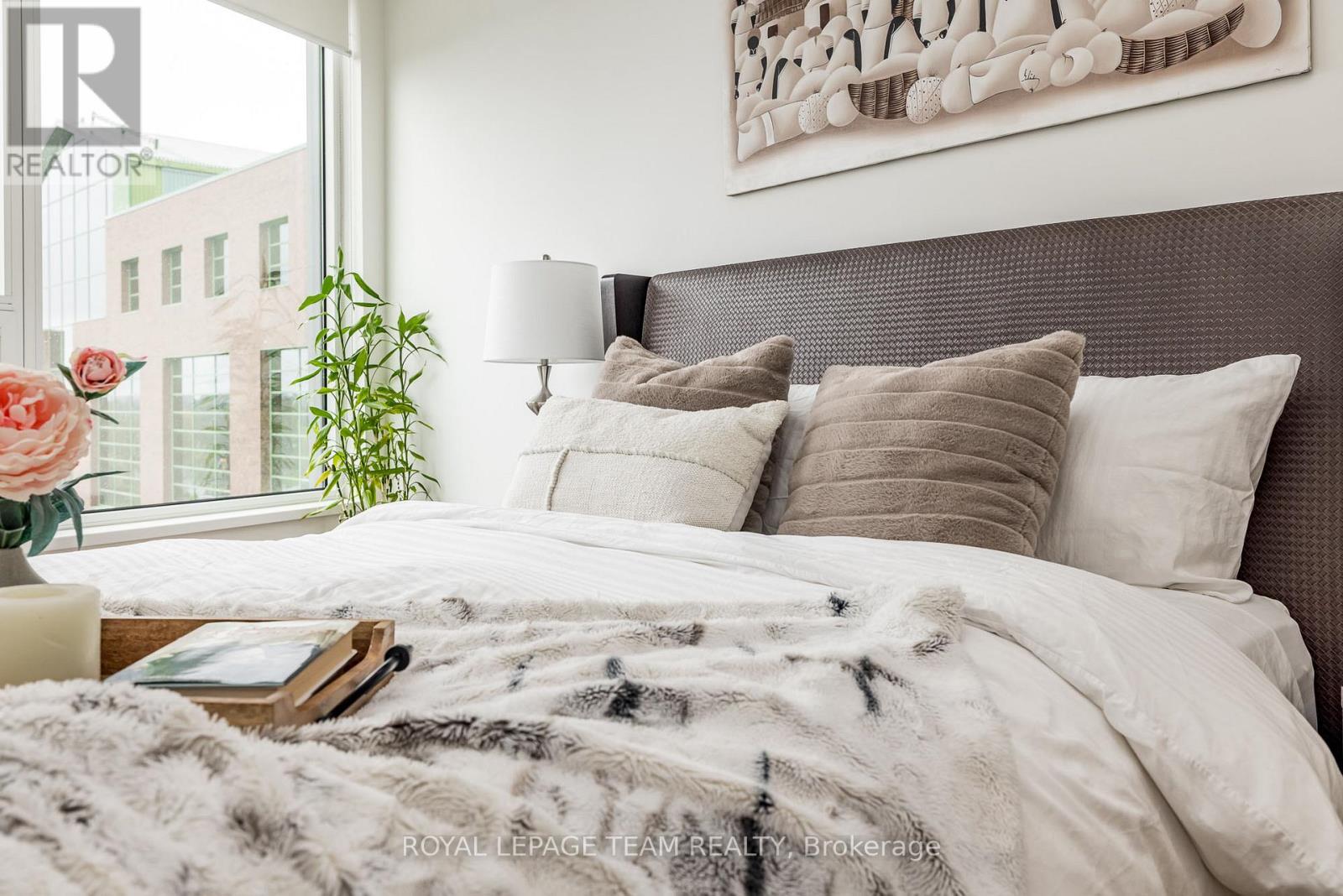 Photo 24 of 709 485 Richmond Road N, Ottawa ON