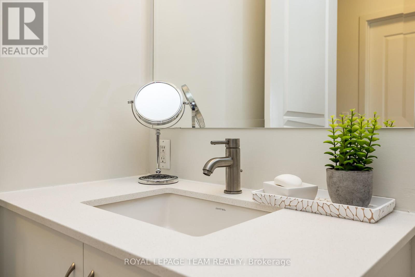 Photo 29 of 709 485 Richmond Road N, Ottawa ON
