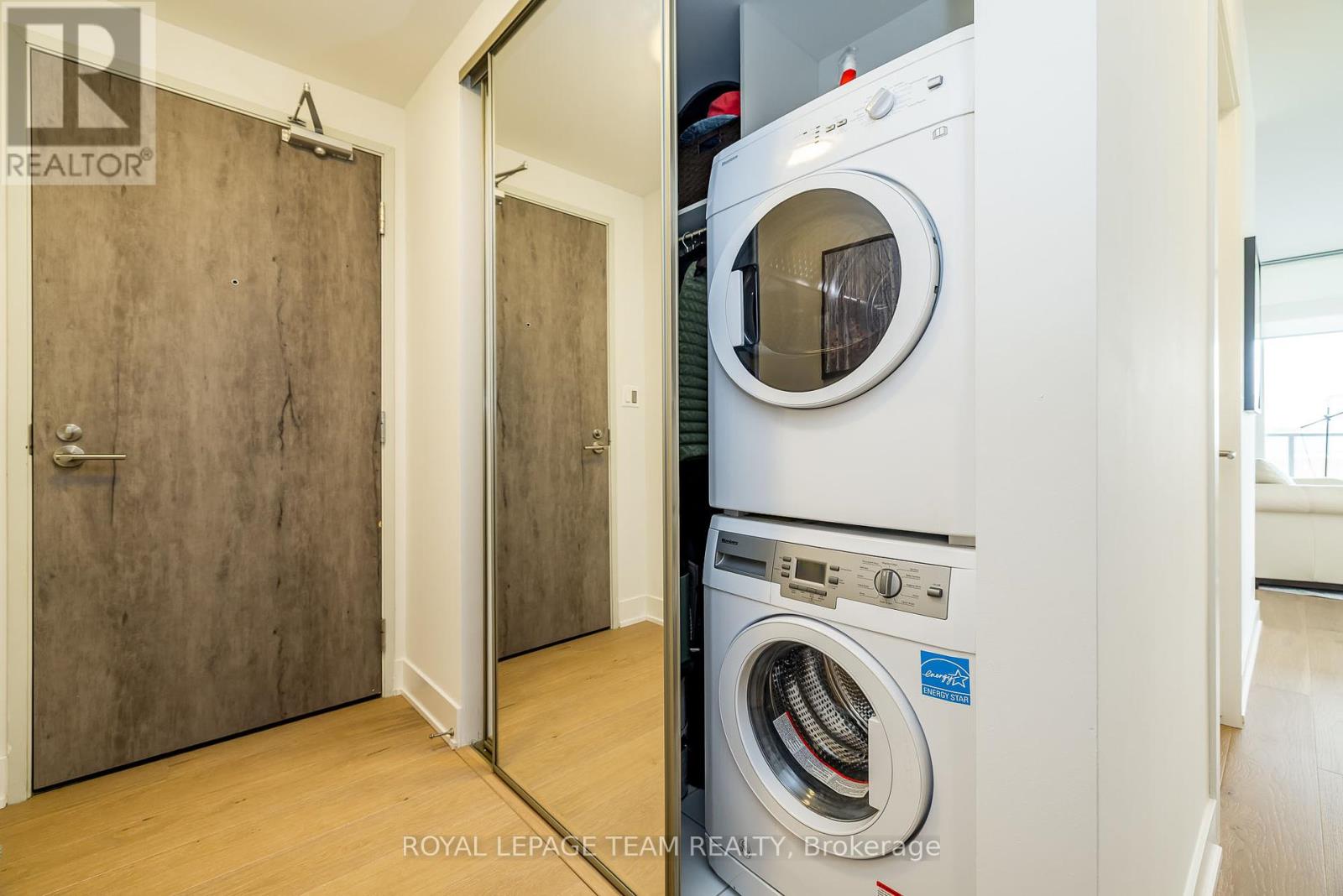 Photo 31 of 709 485 Richmond Road N, Ottawa ON