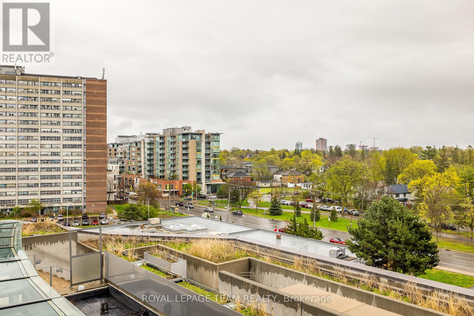 Photo 35 of 709 485 Richmond Road N, Ottawa ON