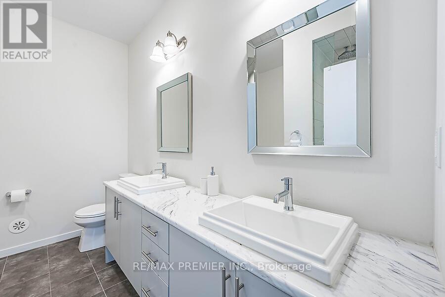 Photo 30 of 77 Sydney Circle, Vaughan ON