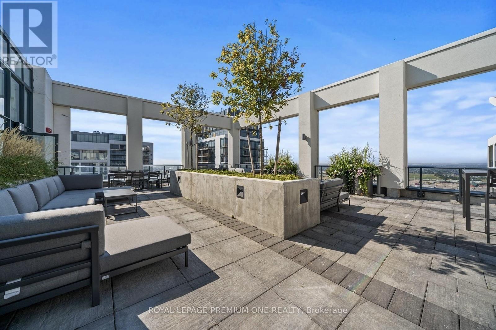 Photo 24 of 221 9000 Jane Street, Vaughan ON