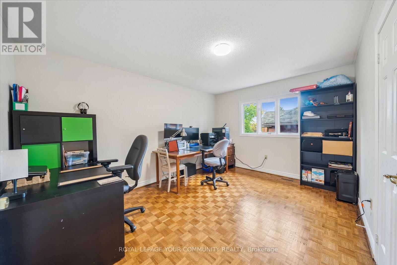 Photo 26 of 136 Markwood Lane, Vaughan ON
