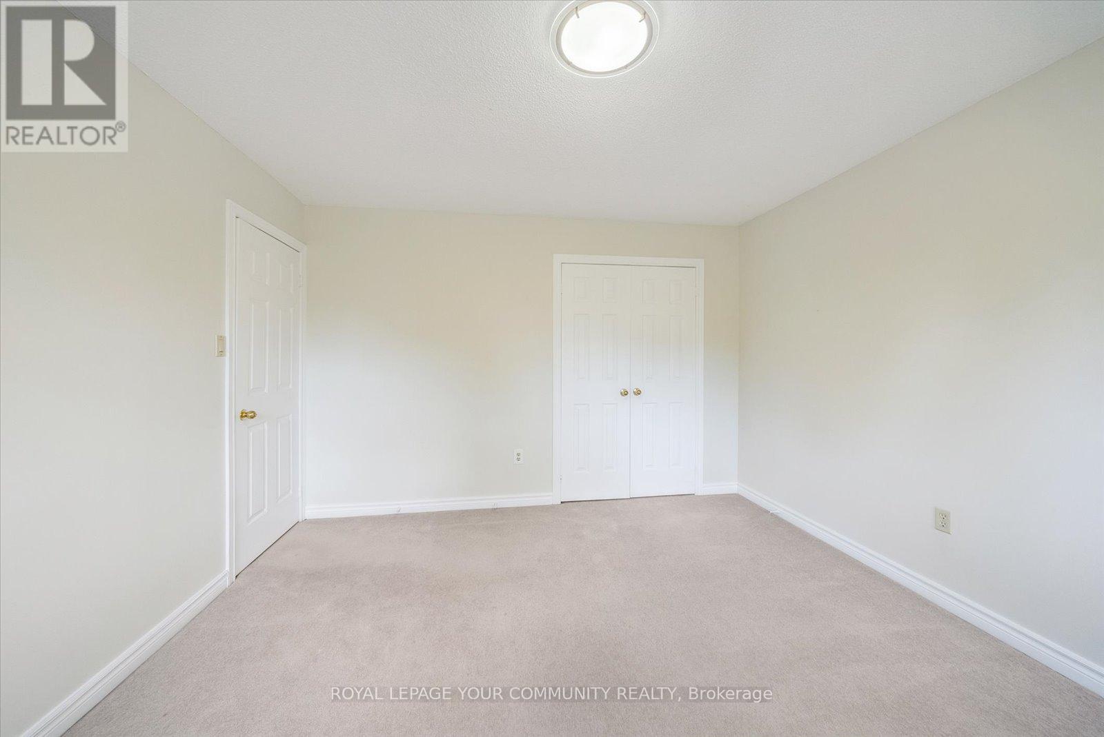 Photo 28 of 136 Markwood Lane, Vaughan ON