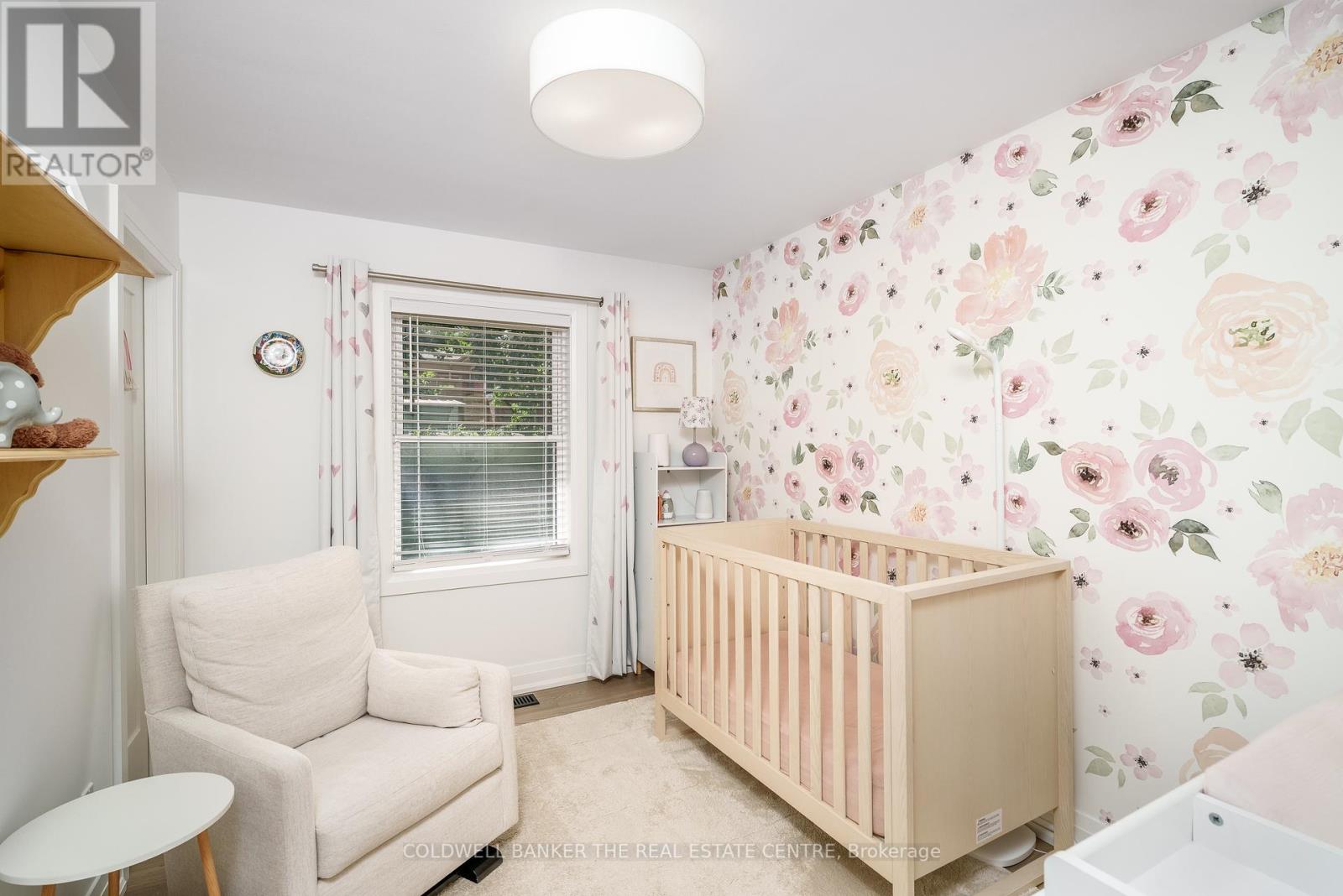Photo 13 of 272 Avenue Road, Newmarket ON
