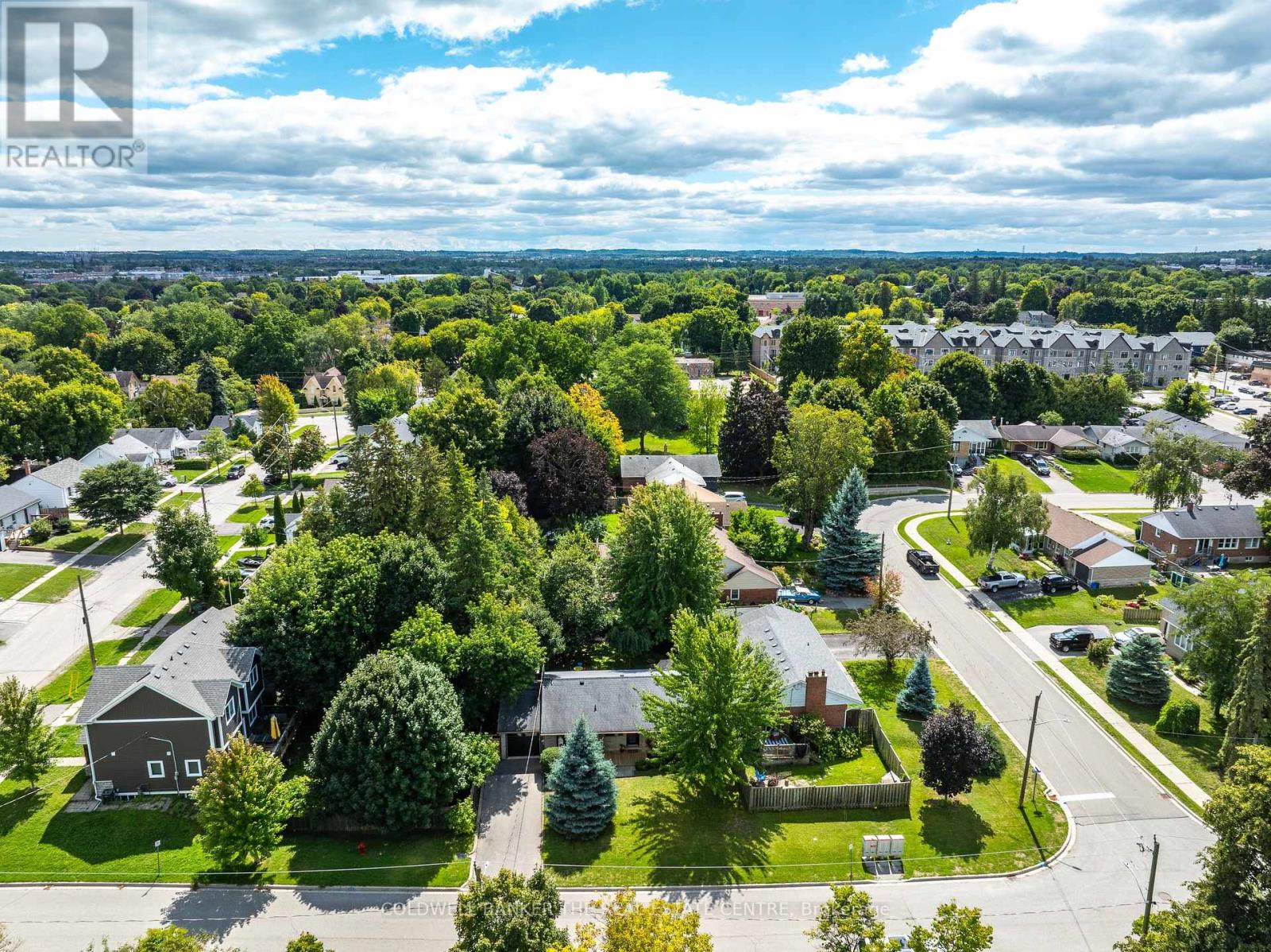 Photo 22 of 272 Avenue Road, Newmarket ON