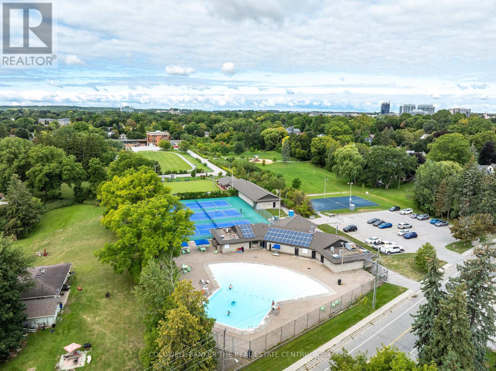 Photo 23 of 272 Avenue Road, Newmarket ON