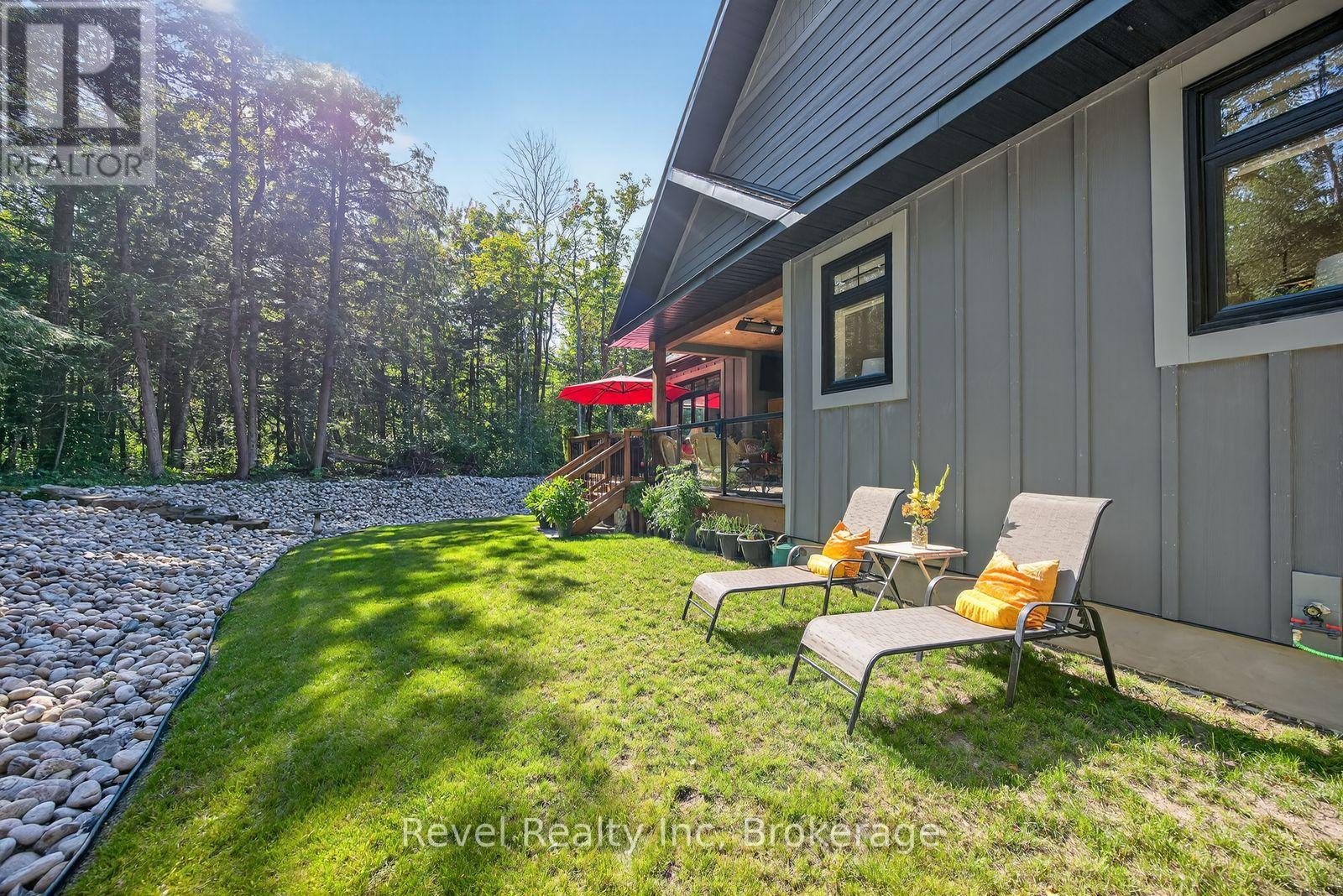 Photo 28 of 517 Silverbirch Drive, Tiny ON