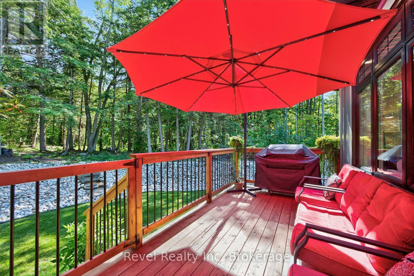 Photo 31 of 517 Silverbirch Drive, Tiny ON