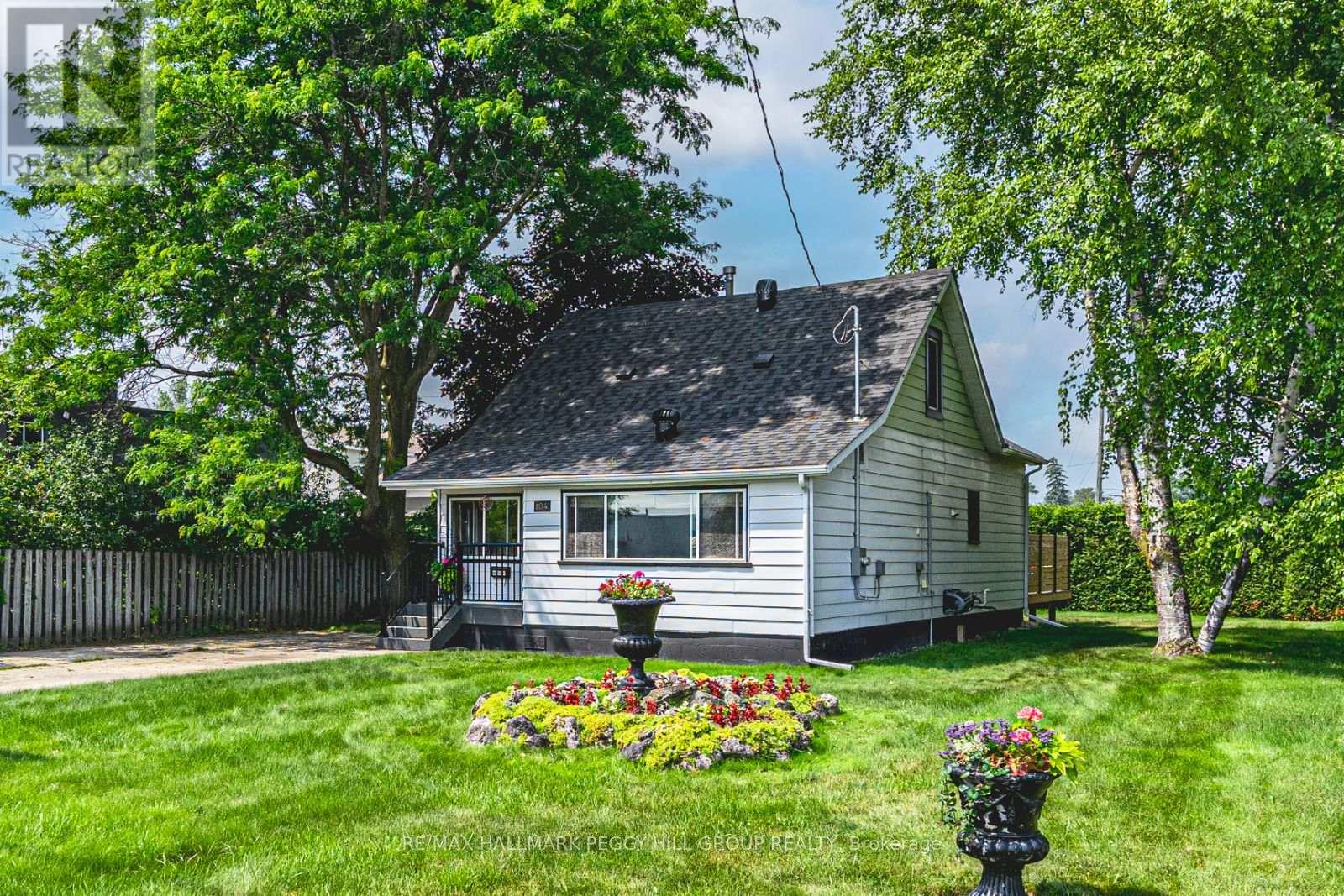 Photo 1 of 104 Moberly Street, Collingwood ON
