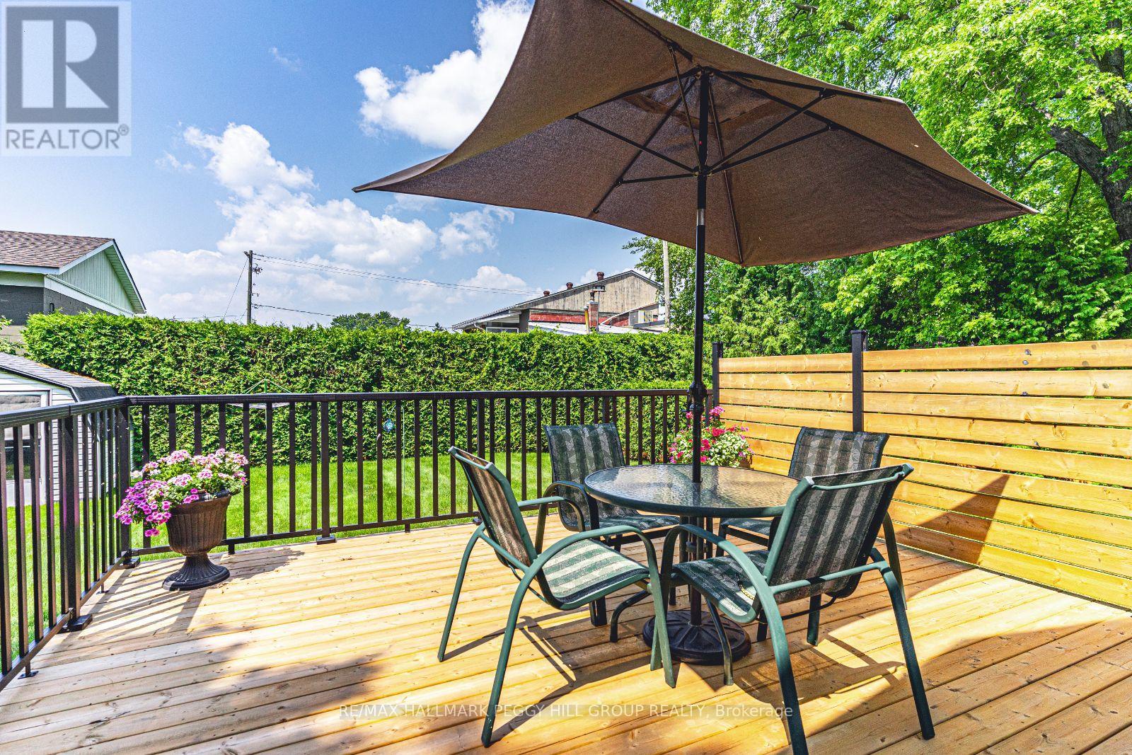 Photo 12 of 104 Moberly Street, Collingwood ON