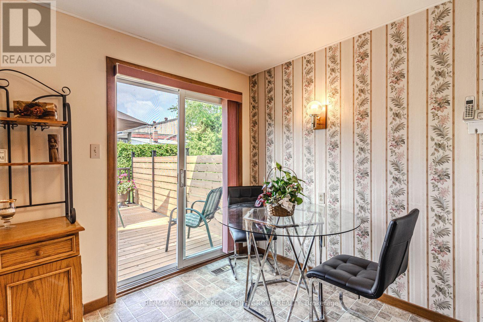 Photo 5 of 104 Moberly Street, Collingwood ON
