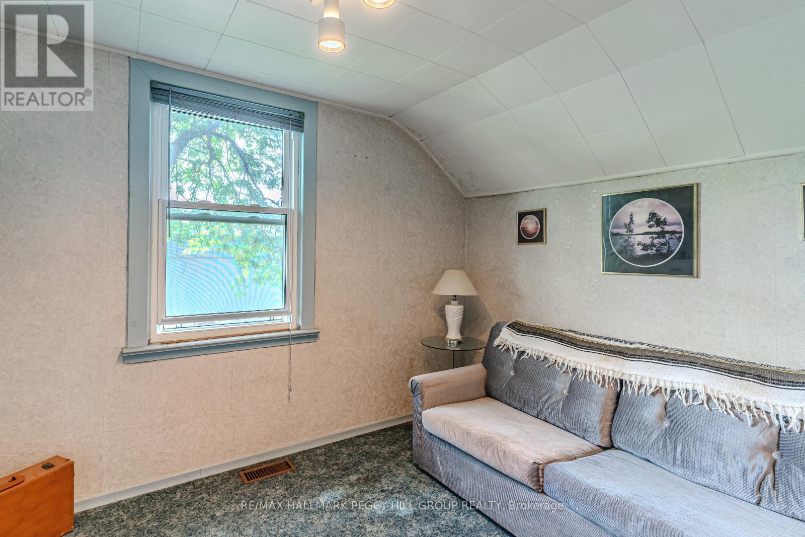 Photo 9 of 104 Moberly Street, Collingwood ON