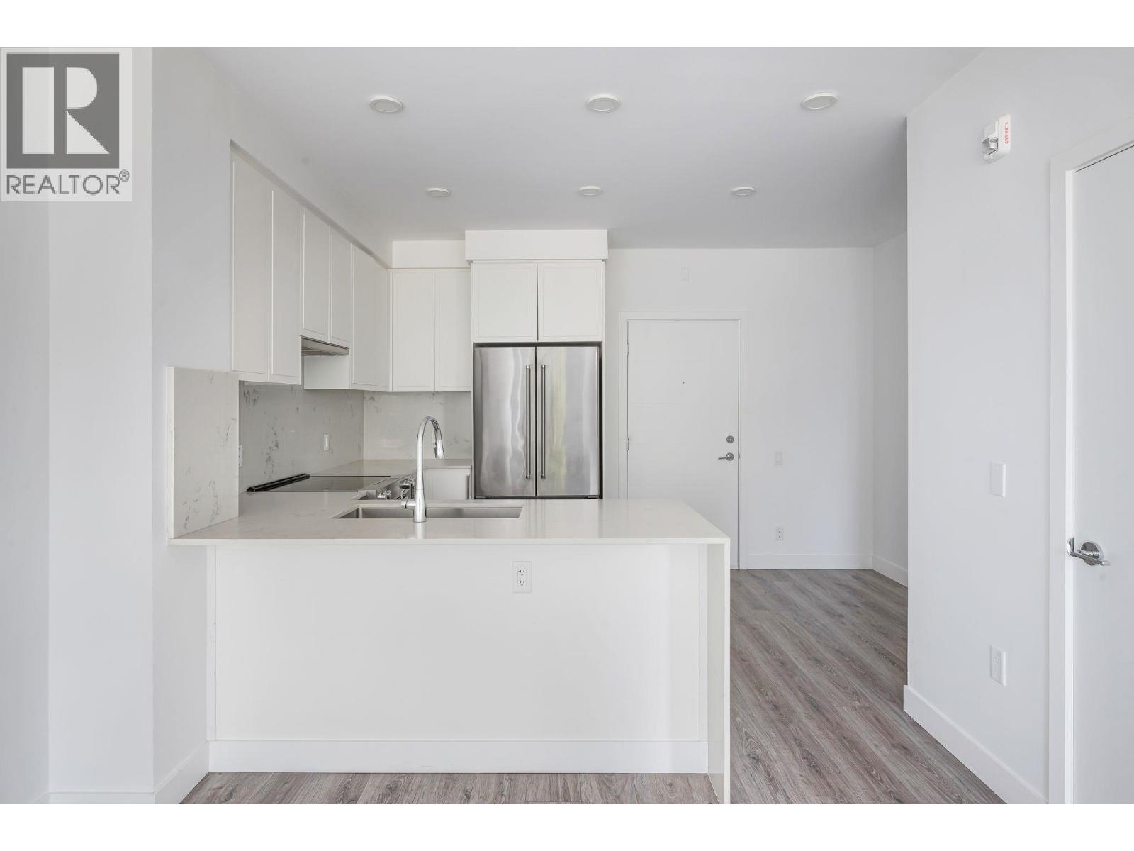 Photo 8 of 102 700 Clarke Road, Coquitlam BC