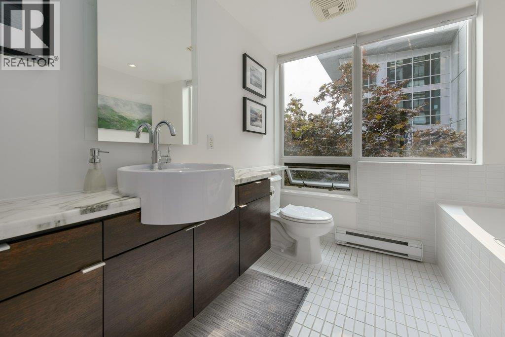 Photo 17 of 503 1055 Homer Street, Vancouver BC