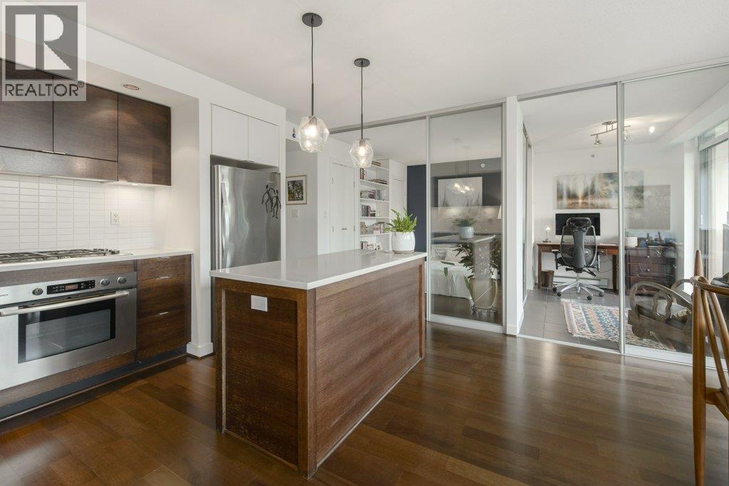 Photo 3 of 503 1055 Homer Street, Vancouver BC