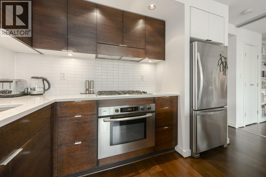 Photo 5 of 503 1055 Homer Street, Vancouver BC