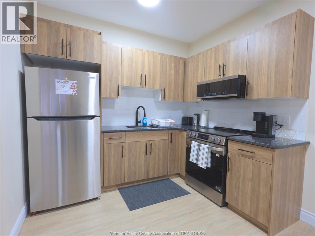 Photo 4 of 808 Ottawa Street Unit 5, Windsor ON