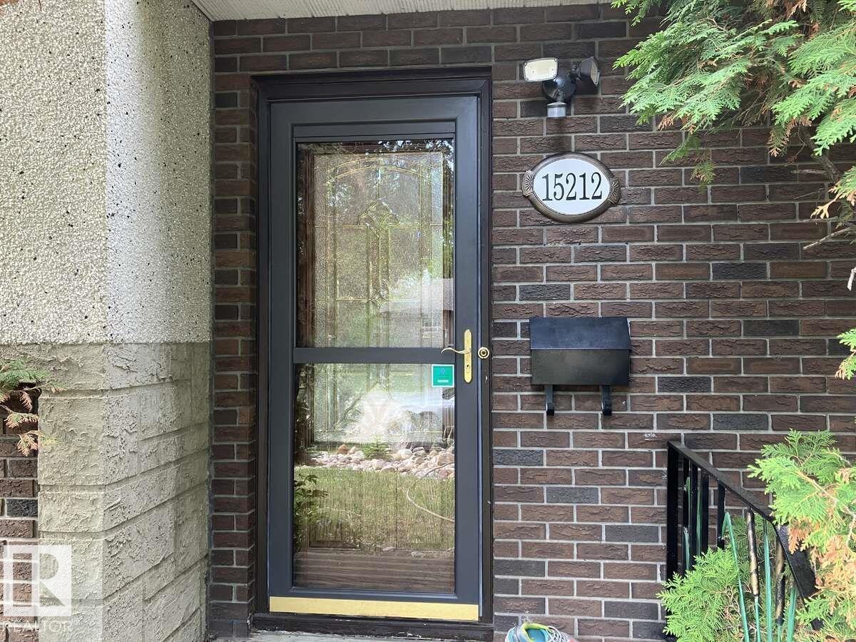 Photo 25 of 15212 86 Av Nw, Edmonton AB