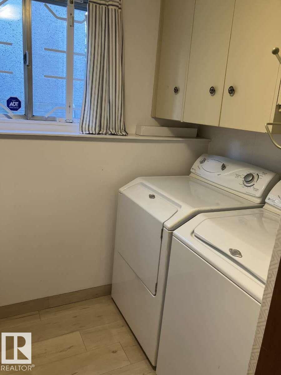 Photo 33 of 15212 86 Av Nw, Edmonton AB