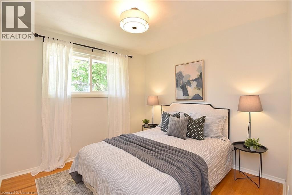 Photo 14 of 14 Hilltop Place, Hamilton ON