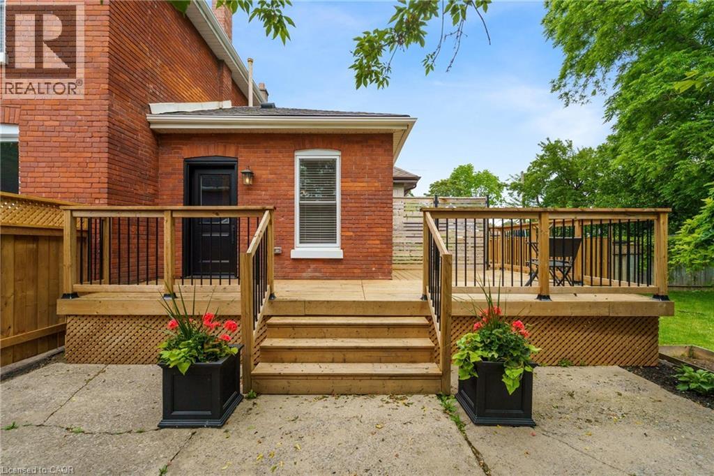 Photo 35 of 23 Drummond Street, Brantford ON