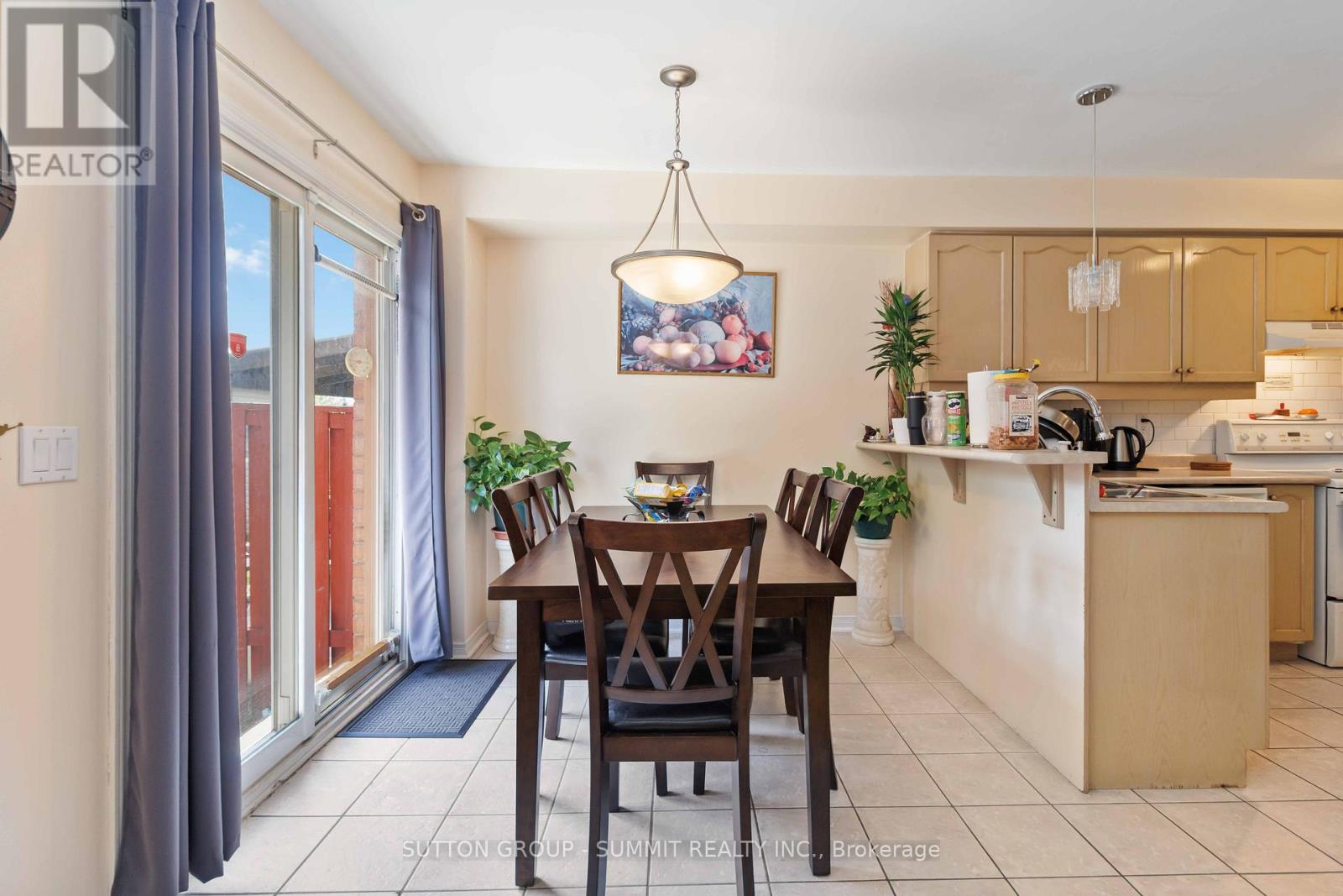 Photo 15 of 90 Twin Pine S, Brampton ON