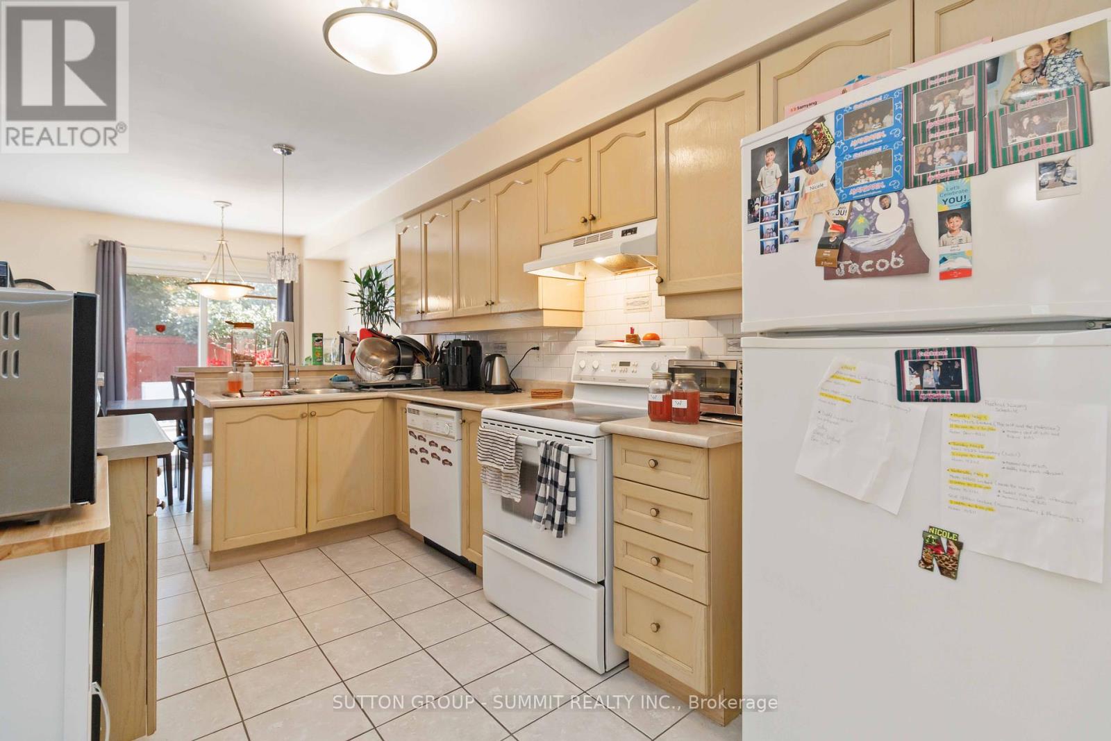 Photo 20 of 90 Twin Pine S, Brampton ON