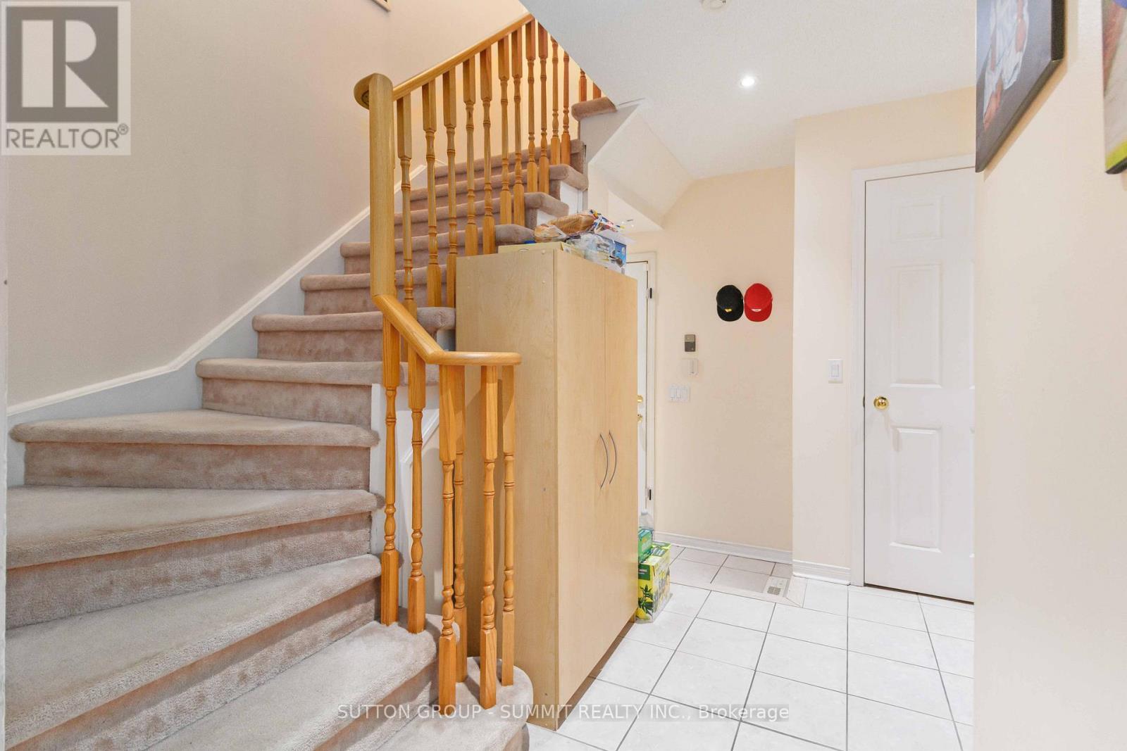 Photo 23 of 90 Twin Pine S, Brampton ON